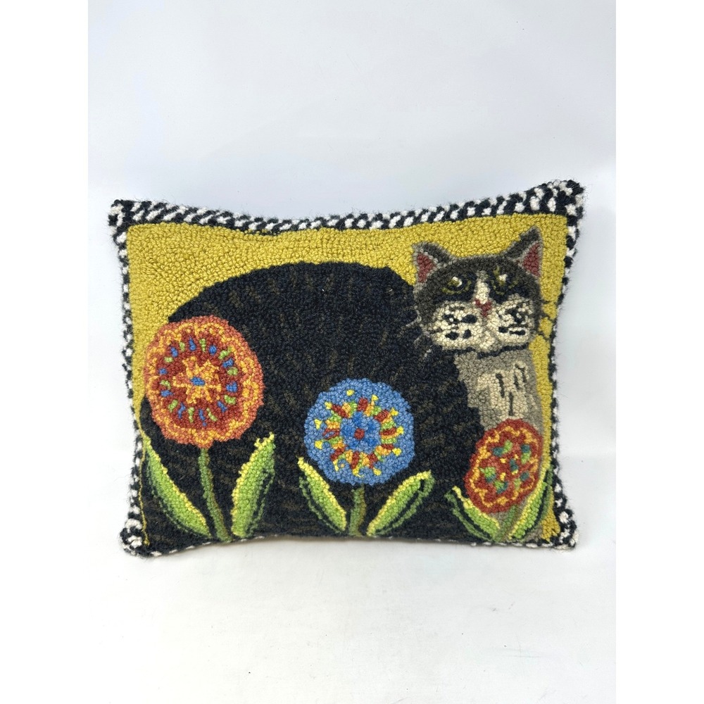 Cat & Penny‎ Flower Hooked Wool Pillow 14 x 18